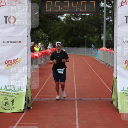 14.06.2026 - 7 Türme Triathlon Andreas Tolksdorf http://msf.ph/oto/9808708 14.06.2026 16:34:05 Ziel 949 meine-sportfotos.de