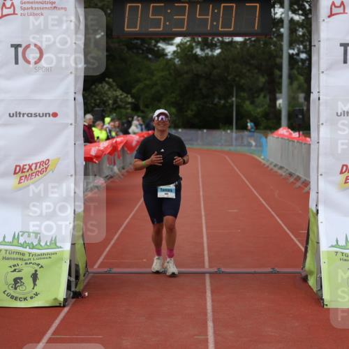 14.06.2026 - 7 Türme Triathlon Andreas Tolksdorf http://msf.ph/oto/9808709 14.06.2026 16:34:05 Ziel 949 meine-sportfotos.de