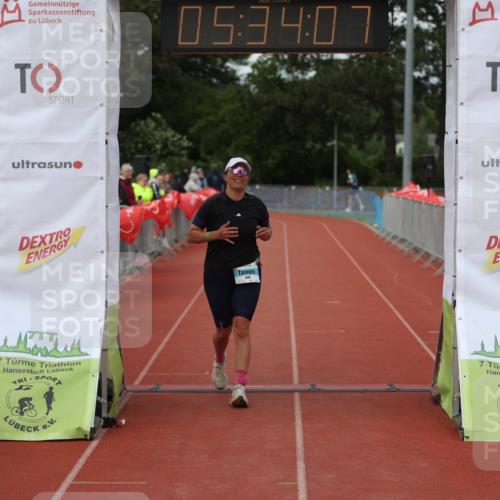 14.06.2026 - 7 Türme Triathlon Andreas Tolksdorf http://msf.ph/oto/9808712 14.06.2026 16:34:05 Ziel 949 meine-sportfotos.de