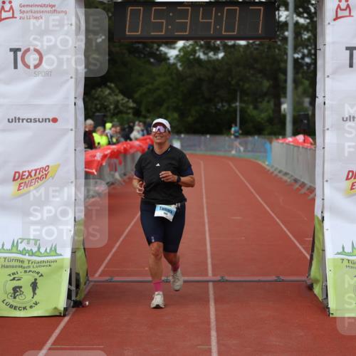 14.06.2026 - 7 Türme Triathlon Andreas Tolksdorf http://msf.ph/oto/9808721 14.06.2026 16:34:05 Ziel 949 meine-sportfotos.de