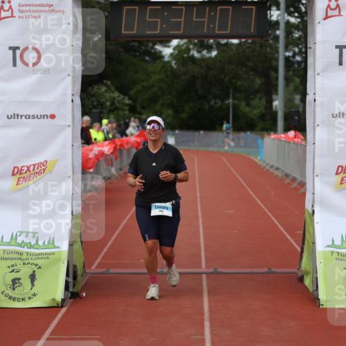 14.06.2026 - 7 Türme Triathlon Andreas Tolksdorf http://msf.ph/oto/9808722 14.06.2026 16:34:06 Ziel 949 meine-sportfotos.de