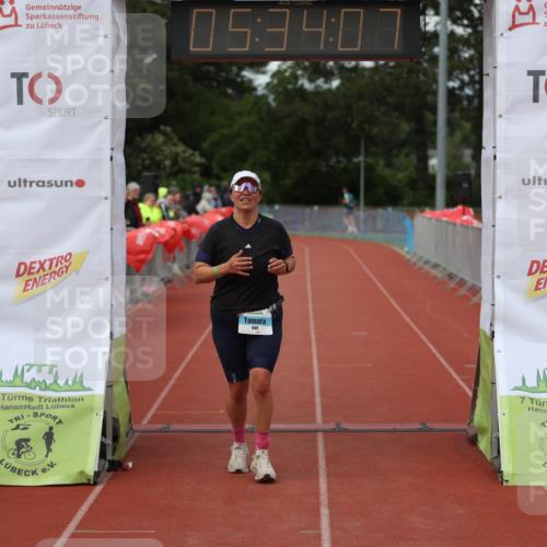 14.06.2026 - 7 Türme Triathlon Andreas Tolksdorf http://msf.ph/oto/9808725 14.06.2026 16:34:06 Ziel 949 meine-sportfotos.de