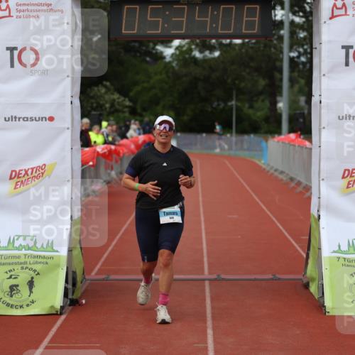 14.06.2026 - 7 Türme Triathlon Andreas Tolksdorf http://msf.ph/oto/9808729 14.06.2026 16:34:06 Ziel 949 meine-sportfotos.de