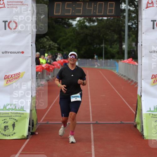 14.06.2026 - 7 Türme Triathlon Andreas Tolksdorf http://msf.ph/oto/9808730 14.06.2026 16:34:06 Ziel 949 meine-sportfotos.de