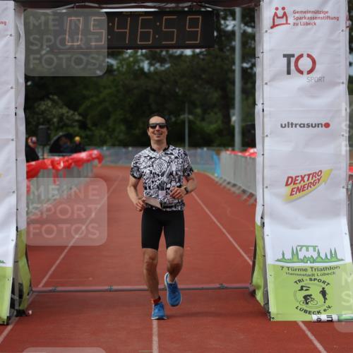 14.06.2026 - 7 Türme Triathlon Andreas Tolksdorf http://msf.ph/oto/9808768 14.06.2026 16:46:57 Ziel 681 meine-sportfotos.de
