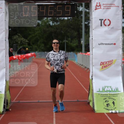 14.06.2026 - 7 Türme Triathlon Andreas Tolksdorf http://msf.ph/oto/9808769 14.06.2026 16:46:58 Ziel 681 meine-sportfotos.de