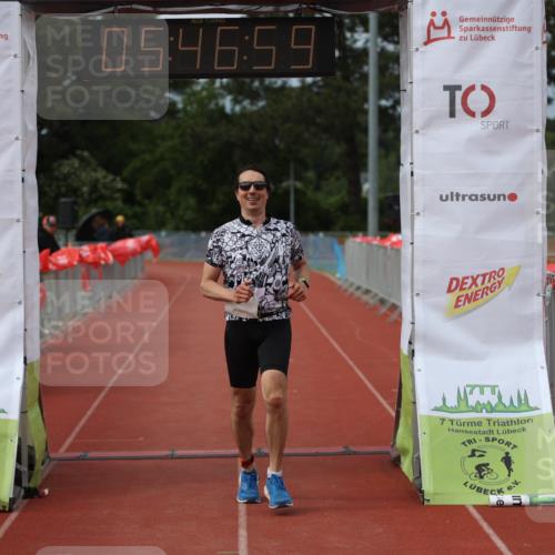 14.06.2026 - 7 Türme Triathlon Andreas Tolksdorf http://msf.ph/oto/9808770 14.06.2026 16:46:58 Ziel 681 meine-sportfotos.de