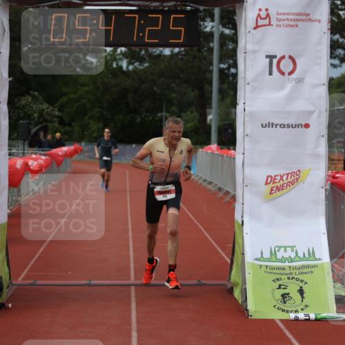14.06.2026 - 7 Türme Triathlon Andreas Tolksdorf http://msf.ph/oto/9808810 14.06.2026 16:47:24 Ziel 610, 826 meine-sportfotos.de
