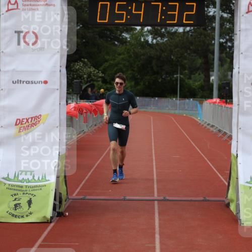 14.06.2026 - 7 Türme Triathlon Andreas Tolksdorf http://msf.ph/oto/9808814 14.06.2026 16:47:30 Ziel 610, 826, 1256 meine-sportfotos.de
