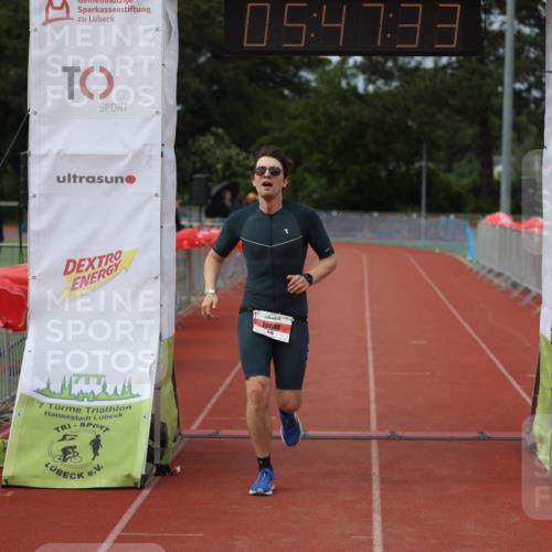 14.06.2026 - 7 Türme Triathlon Andreas Tolksdorf http://msf.ph/oto/9808844 14.06.2026 16:47:32 Ziel 610, 826, 1256 meine-sportfotos.de