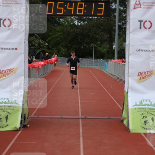 14.06.2026 - 7 Türme Triathlon Andreas Tolksdorf http://msf.ph/oto/9808855 14.06.2026 16:48:12 Ziel 642 meine-sportfotos.de