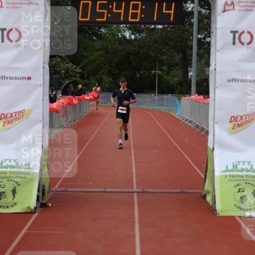 14.06.2026 - 7 Türme Triathlon Andreas Tolksdorf http://msf.ph/oto/9808867 14.06.2026 16:48:12 Ziel 642 meine-sportfotos.de