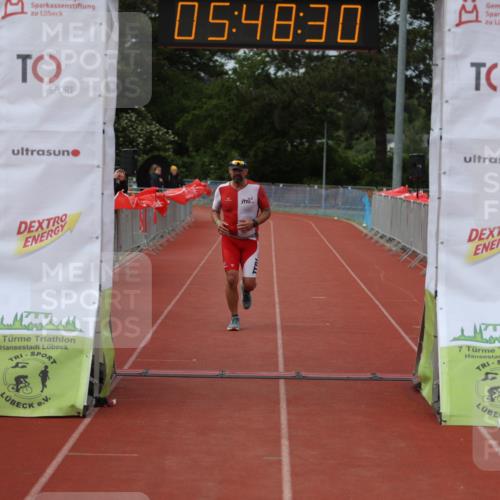 14.06.2026 - 7 Türme Triathlon Andreas Tolksdorf http://msf.ph/oto/9808901 14.06.2026 16:48:29 Ziel 631 meine-sportfotos.de