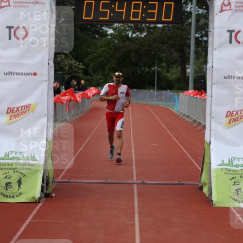 14.06.2026 - 7 Türme Triathlon Andreas Tolksdorf http://msf.ph/oto/9808906 14.06.2026 16:48:29 Ziel 631 meine-sportfotos.de