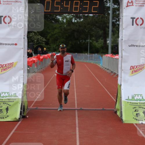 14.06.2026 - 7 Türme Triathlon Andreas Tolksdorf http://msf.ph/oto/9808933 14.06.2026 16:48:30 Ziel 631 meine-sportfotos.de