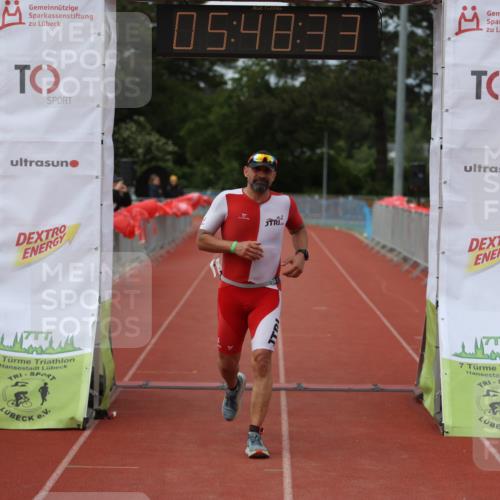 14.06.2026 - 7 Türme Triathlon Andreas Tolksdorf http://msf.ph/oto/9808944 14.06.2026 16:48:31 Ziel 631 meine-sportfotos.de