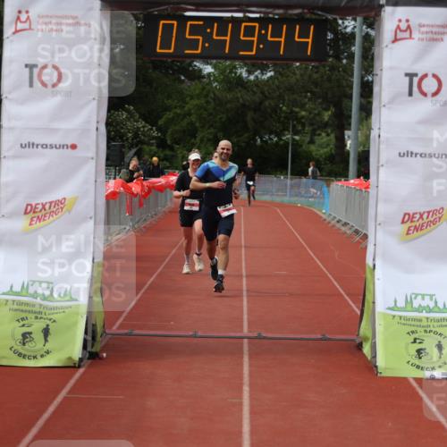 14.06.2026 - 7 Türme Triathlon Andreas Tolksdorf http://msf.ph/oto/9808959 14.06.2026 16:49:43 Ziel 767, 829, 861 meine-sportfotos.de