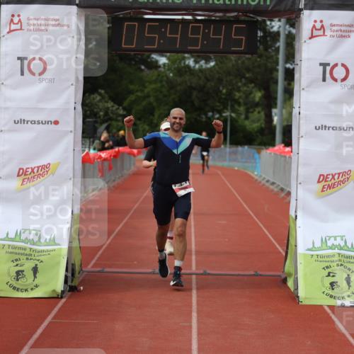 14.06.2026 - 7 Türme Triathlon Andreas Tolksdorf http://msf.ph/oto/9808983 14.06.2026 16:49:44 Ziel 767, 829, 861 meine-sportfotos.de