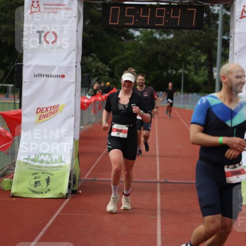 14.06.2026 - 7 Türme Triathlon Andreas Tolksdorf http://msf.ph/oto/9809001 14.06.2026 16:49:46 Ziel 767, 829, 861, 891 meine-sportfotos.de