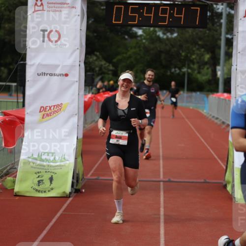 14.06.2026 - 7 Türme Triathlon Andreas Tolksdorf http://msf.ph/oto/9809003 14.06.2026 16:49:46 Ziel 767, 829, 861, 891 meine-sportfotos.de