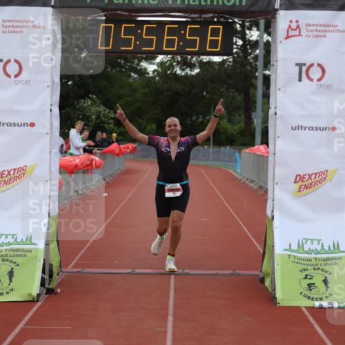 14.06.2026 - 7 Türme Triathlon Andreas Tolksdorf http://msf.ph/oto/9809031 14.06.2026 16:56:57 Ziel 742 meine-sportfotos.de