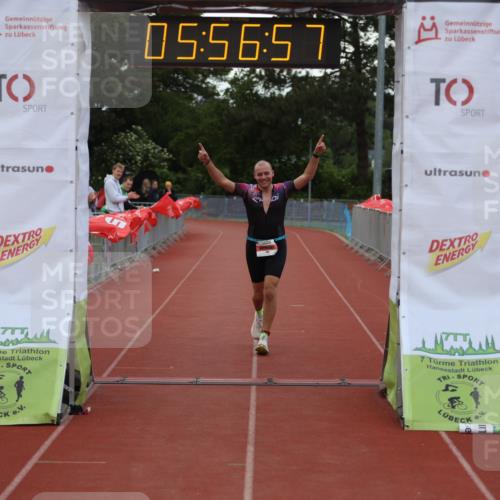 14.06.2026 - 7 Türme Triathlon Andreas Tolksdorf http://msf.ph/oto/9809049 14.06.2026 16:56:56 Ziel 742 meine-sportfotos.de
