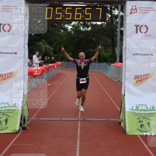 14.06.2026 - 7 Türme Triathlon Andreas Tolksdorf http://msf.ph/oto/9809051 14.06.2026 16:56:56 Ziel 742 meine-sportfotos.de