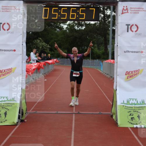 14.06.2026 - 7 Türme Triathlon Andreas Tolksdorf http://msf.ph/oto/9809054 14.06.2026 16:56:56 Ziel 742 meine-sportfotos.de