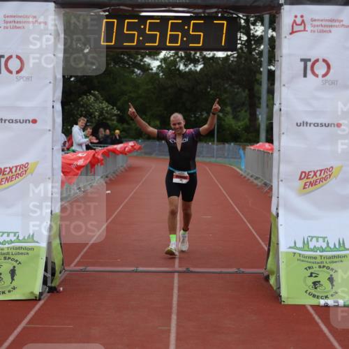 14.06.2026 - 7 Türme Triathlon Andreas Tolksdorf http://msf.ph/oto/9809055 14.06.2026 16:56:56 Ziel 742 meine-sportfotos.de
