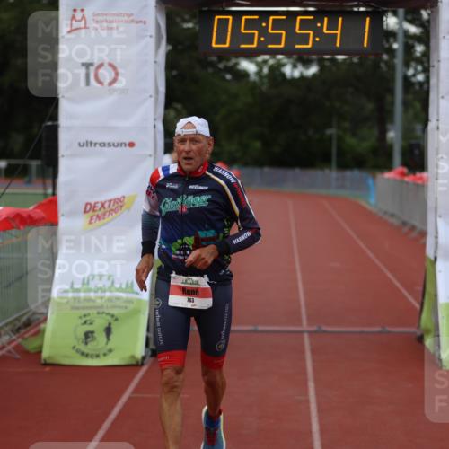 14.06.2026 - 7 Türme Triathlon Andreas Tolksdorf http://msf.ph/oto/9809076 14.06.2026 16:55:39 Ziel 763, 858 meine-sportfotos.de