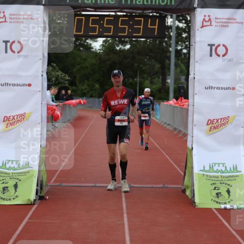 14.06.2026 - 7 Türme Triathlon Andreas Tolksdorf http://msf.ph/oto/9809100 14.06.2026 16:55:33 Ziel 763, 858 meine-sportfotos.de