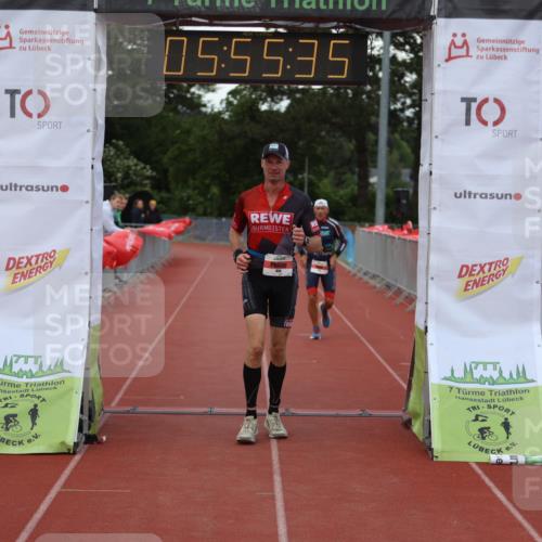 14.06.2026 - 7 Türme Triathlon Andreas Tolksdorf http://msf.ph/oto/9809106 14.06.2026 16:55:34 Ziel 763, 858 meine-sportfotos.de