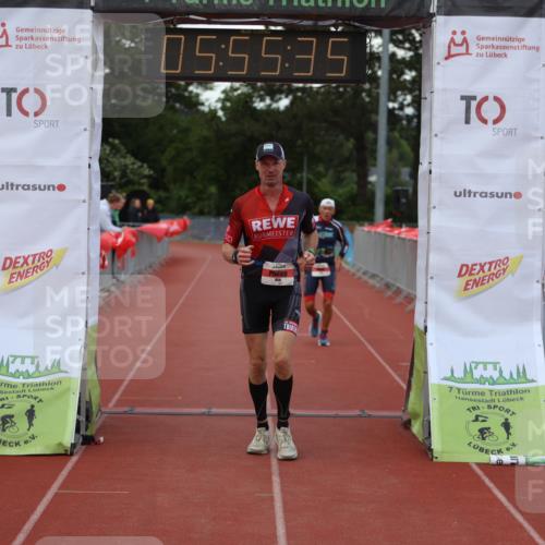 14.06.2026 - 7 Türme Triathlon Andreas Tolksdorf http://msf.ph/oto/9809111 14.06.2026 16:55:34 Ziel 763, 858 meine-sportfotos.de
