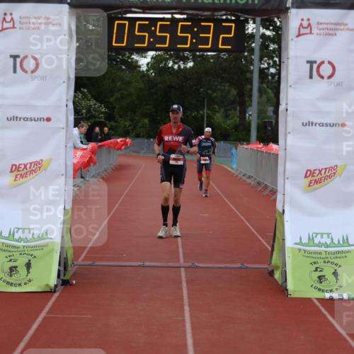 14.06.2026 - 7 Türme Triathlon Andreas Tolksdorf http://msf.ph/oto/9809129 14.06.2026 16:55:31 Ziel 763, 858 meine-sportfotos.de