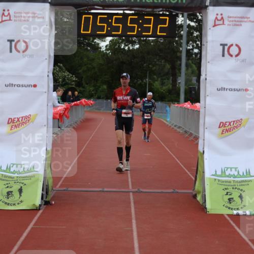 14.06.2026 - 7 Türme Triathlon Andreas Tolksdorf http://msf.ph/oto/9809131 14.06.2026 16:55:31 Ziel 763, 858 meine-sportfotos.de