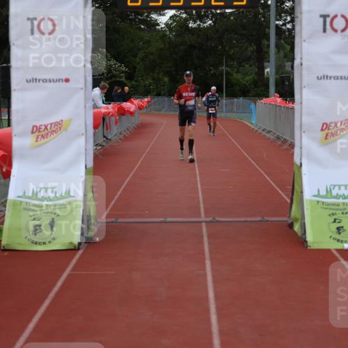 14.06.2026 - 7 Türme Triathlon Andreas Tolksdorf http://msf.ph/oto/9809152 14.06.2026 16:55:28 Ziel 858 meine-sportfotos.de