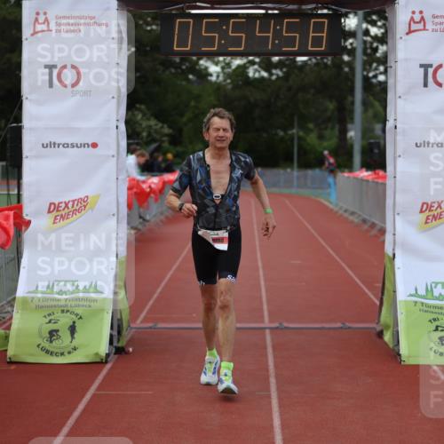 14.06.2026 - 7 Türme Triathlon Andreas Tolksdorf http://msf.ph/oto/9809168 14.06.2026 16:54:56 Ziel 807 meine-sportfotos.de