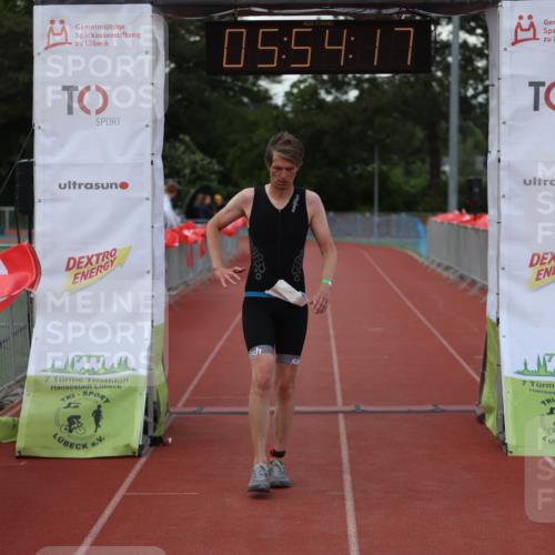 14.06.2026 - 7 Türme Triathlon Andreas Tolksdorf http://msf.ph/oto/9809204 14.06.2026 16:54:16 Ziel 635 meine-sportfotos.de