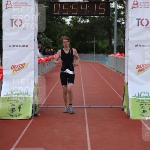 14.06.2026 - 7 Türme Triathlon Andreas Tolksdorf http://msf.ph/oto/9809217 14.06.2026 16:54:14 Ziel 635 meine-sportfotos.de