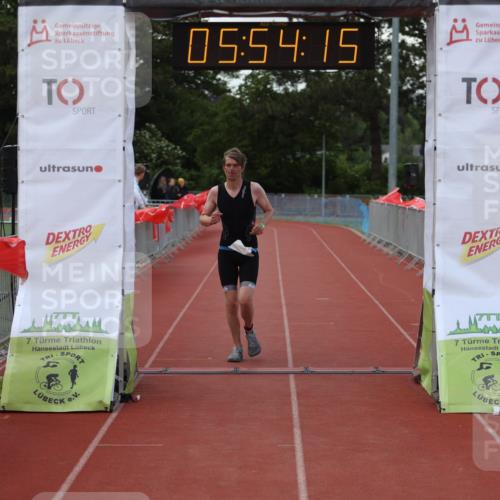 14.06.2026 - 7 Türme Triathlon Andreas Tolksdorf http://msf.ph/oto/9809222 14.06.2026 16:54:14 Ziel 635 meine-sportfotos.de