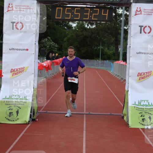 14.06.2026 - 7 Türme Triathlon Andreas Tolksdorf http://msf.ph/oto/9809271 14.06.2026 16:53:23 Ziel 663, 860 meine-sportfotos.de