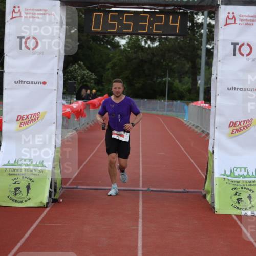 14.06.2026 - 7 Türme Triathlon Andreas Tolksdorf http://msf.ph/oto/9809272 14.06.2026 16:53:23 Ziel 663, 860 meine-sportfotos.de