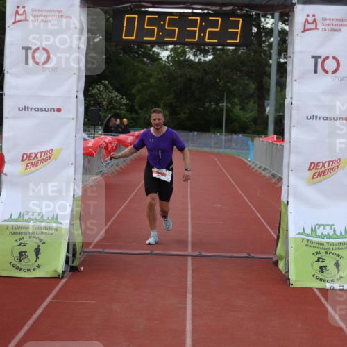 14.06.2026 - 7 Türme Triathlon Andreas Tolksdorf http://msf.ph/oto/9809284 14.06.2026 16:53:22 Ziel 663, 860 meine-sportfotos.de