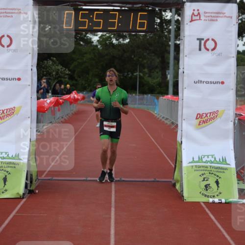 14.06.2026 - 7 Türme Triathlon Andreas Tolksdorf http://msf.ph/oto/9809295 14.06.2026 16:53:15 Ziel 663, 860 meine-sportfotos.de