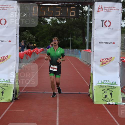 14.06.2026 - 7 Türme Triathlon Andreas Tolksdorf http://msf.ph/oto/9809299 14.06.2026 16:53:15 Ziel 663, 860 meine-sportfotos.de