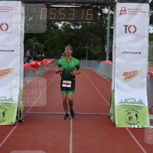 14.06.2026 - 7 Türme Triathlon Andreas Tolksdorf http://msf.ph/oto/9809300 14.06.2026 16:53:15 Ziel 663, 860 meine-sportfotos.de