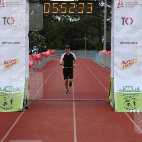 14.06.2026 - 7 Türme Triathlon Andreas Tolksdorf http://msf.ph/oto/9809326 14.06.2026 16:52:32 Ziel 748 meine-sportfotos.de