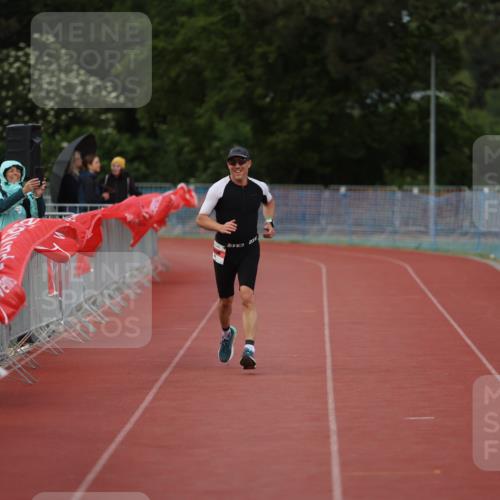 14.06.2026 - 7 Türme Triathlon Andreas Tolksdorf http://msf.ph/oto/9809338 14.06.2026 16:52:29 Ziel 748 meine-sportfotos.de
