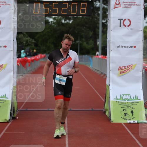14.06.2026 - 7 Türme Triathlon Andreas Tolksdorf http://msf.ph/oto/9809391 14.06.2026 16:52:07 Ziel 969 meine-sportfotos.de