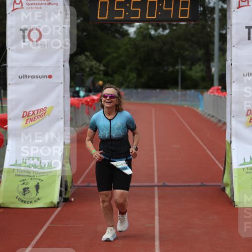 14.06.2026 - 7 Türme Triathlon Andreas Tolksdorf http://msf.ph/oto/9809403 14.06.2026 16:50:47 Ziel 1122 meine-sportfotos.de